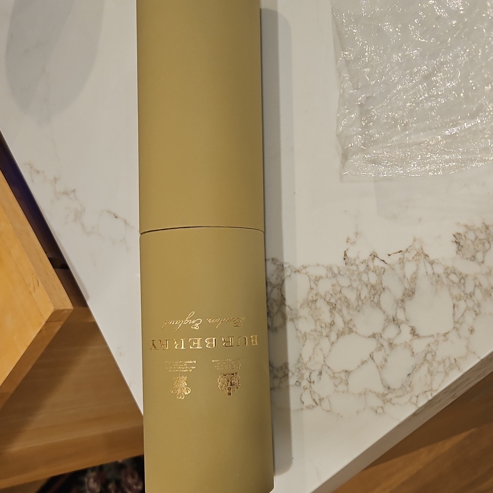 Box - Picture 2 of 8